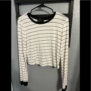 Forever 21 Womens Cropped Long Sleeve